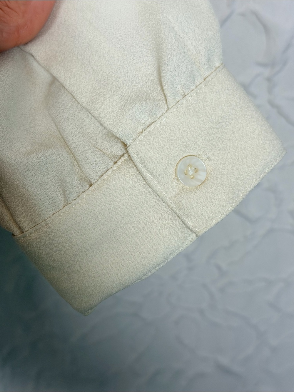 Treasure & Bond Cream Pleated Button Oversized Ruffle Collar Blouse Sz XS - Picture 11 of 13